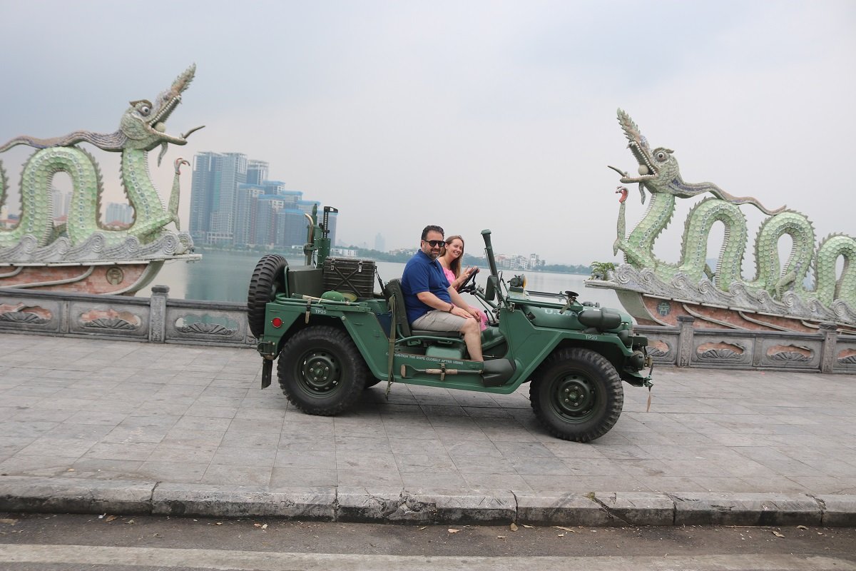 Hanoi Jeep Tour City and Countryside Combine 4,5 Hours
